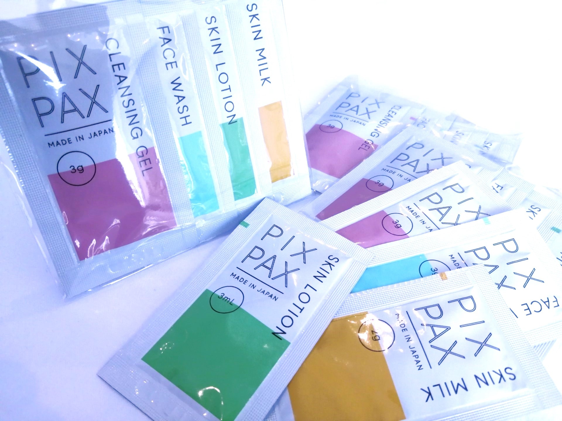 Free gift for female customers: 4-piece skin care set!