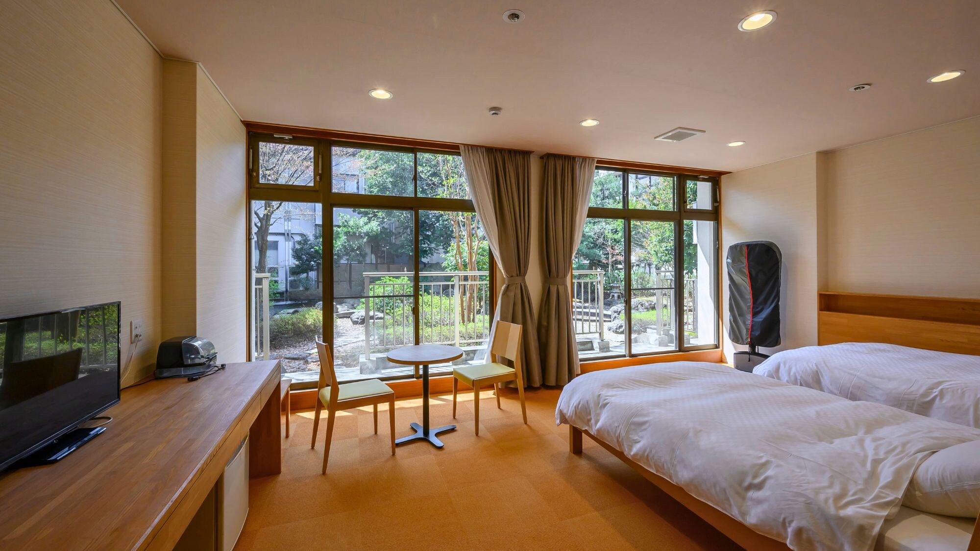 The entire room is flat! A barrier-free twin room