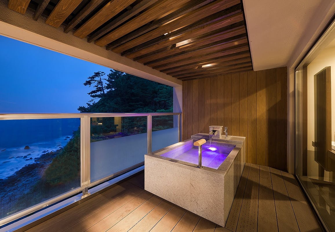 Guest room with open-air bath "Kazene" (non-smoking indoors)