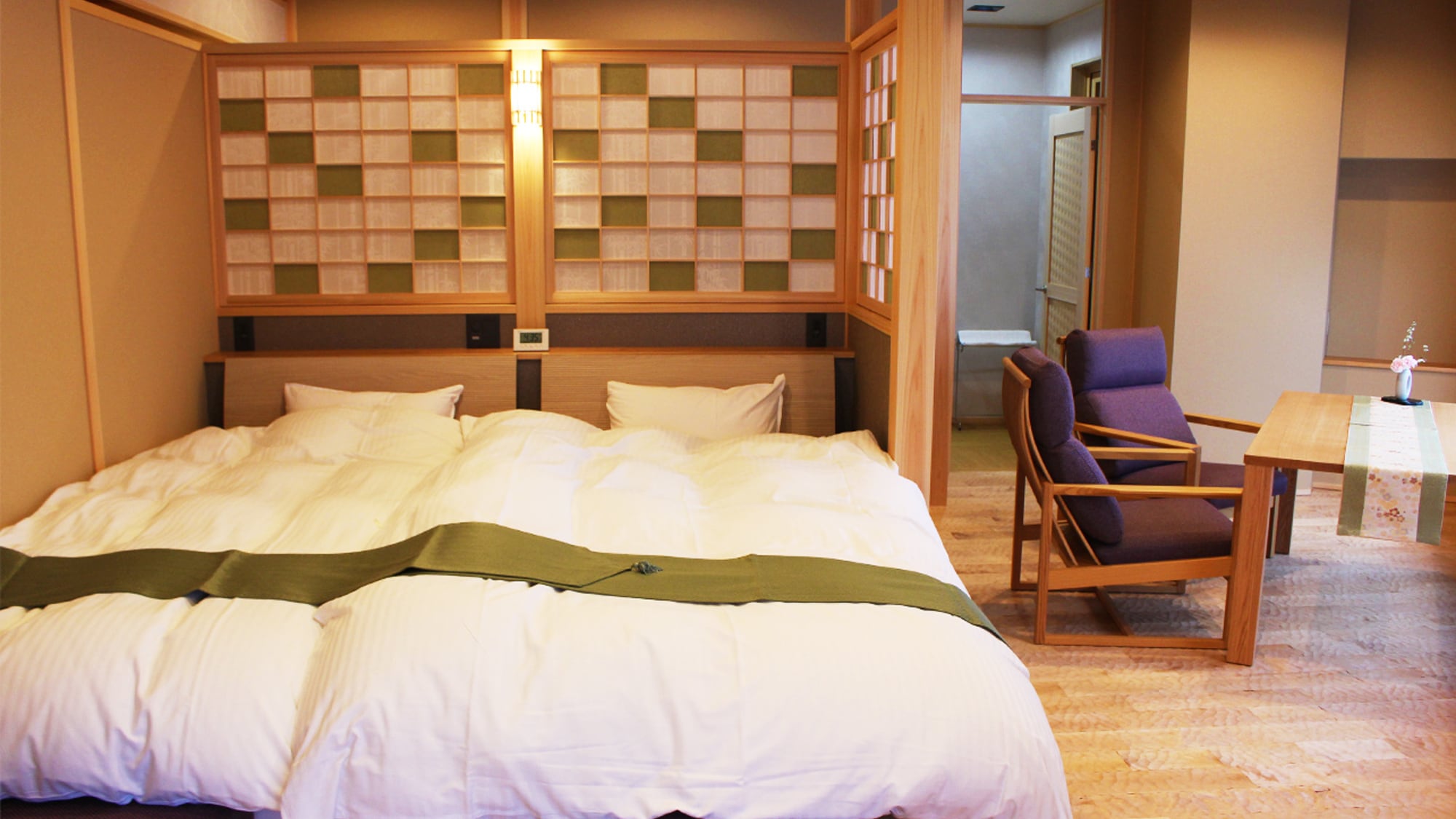 Opened in February 2022, Suite room with open-air bath [Mikazuki]