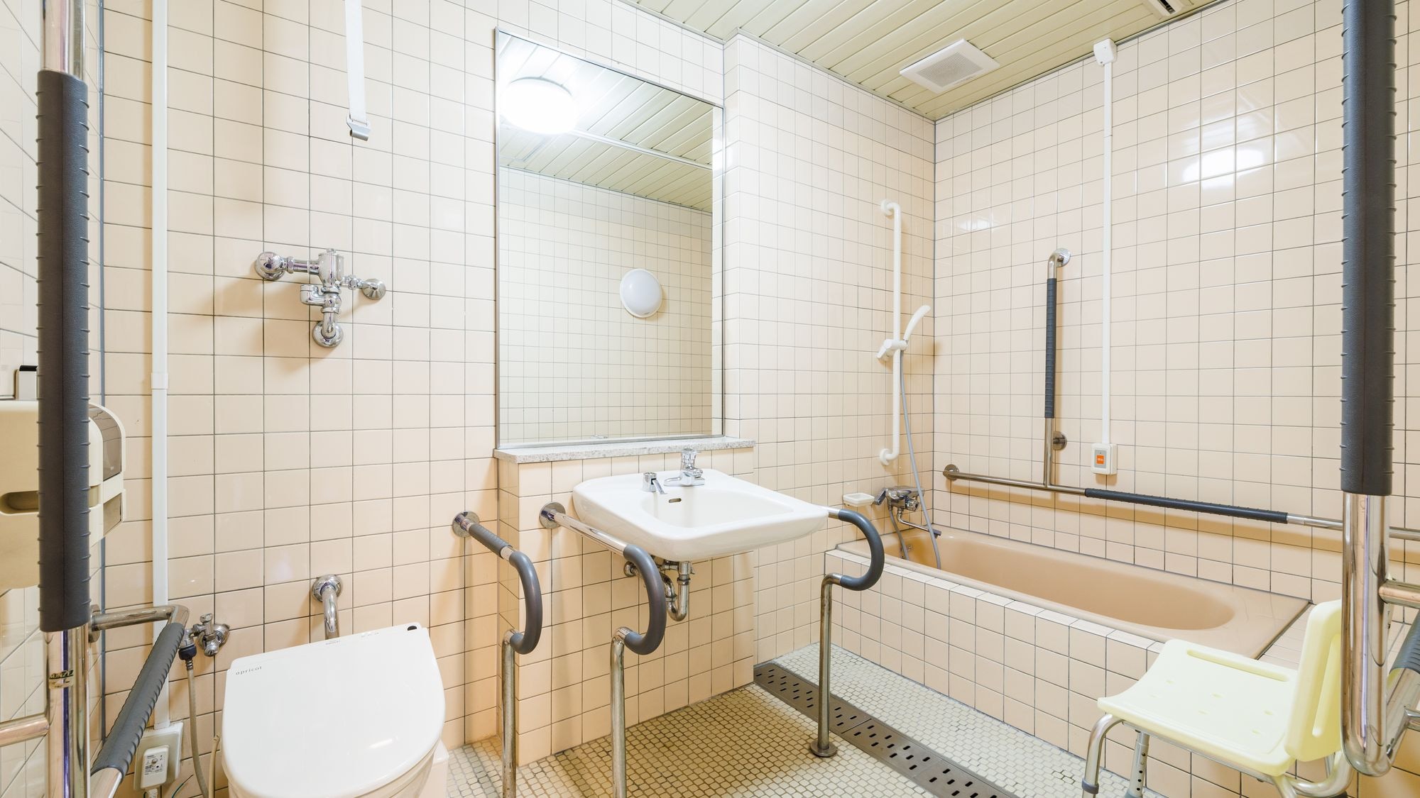 Barrier-free rooms -Bathroom-