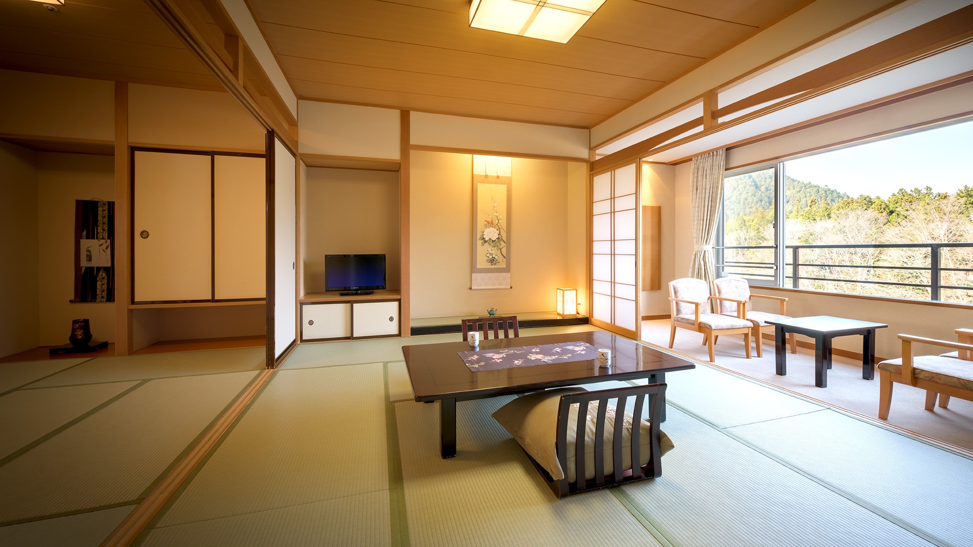 일본식 방 [금연] 일례 & hellip; 촉촉하게 차분한 풍치의 일본식 방. 천천히 편히 쉬실 수 있습니다.