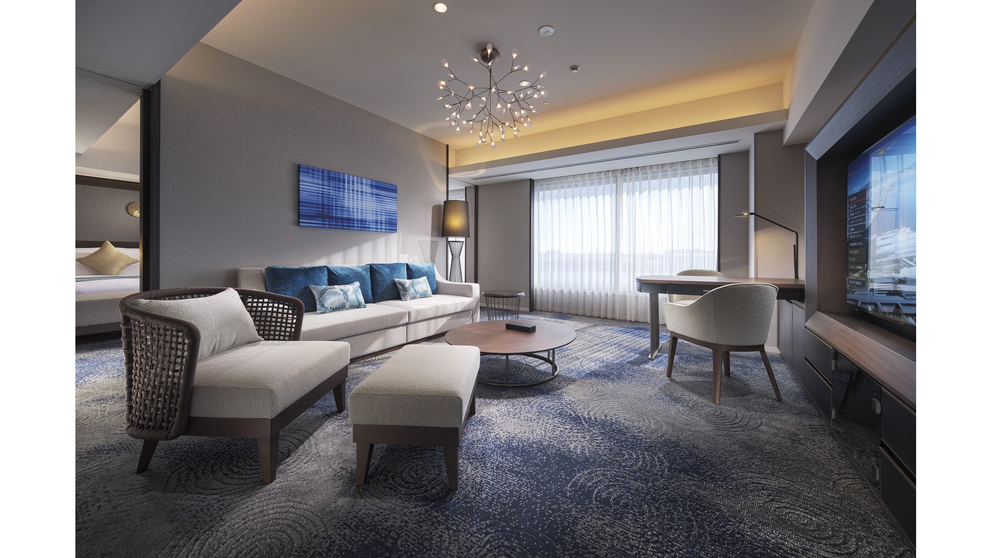 Premier Suite 97㎡ Bed width 140cm