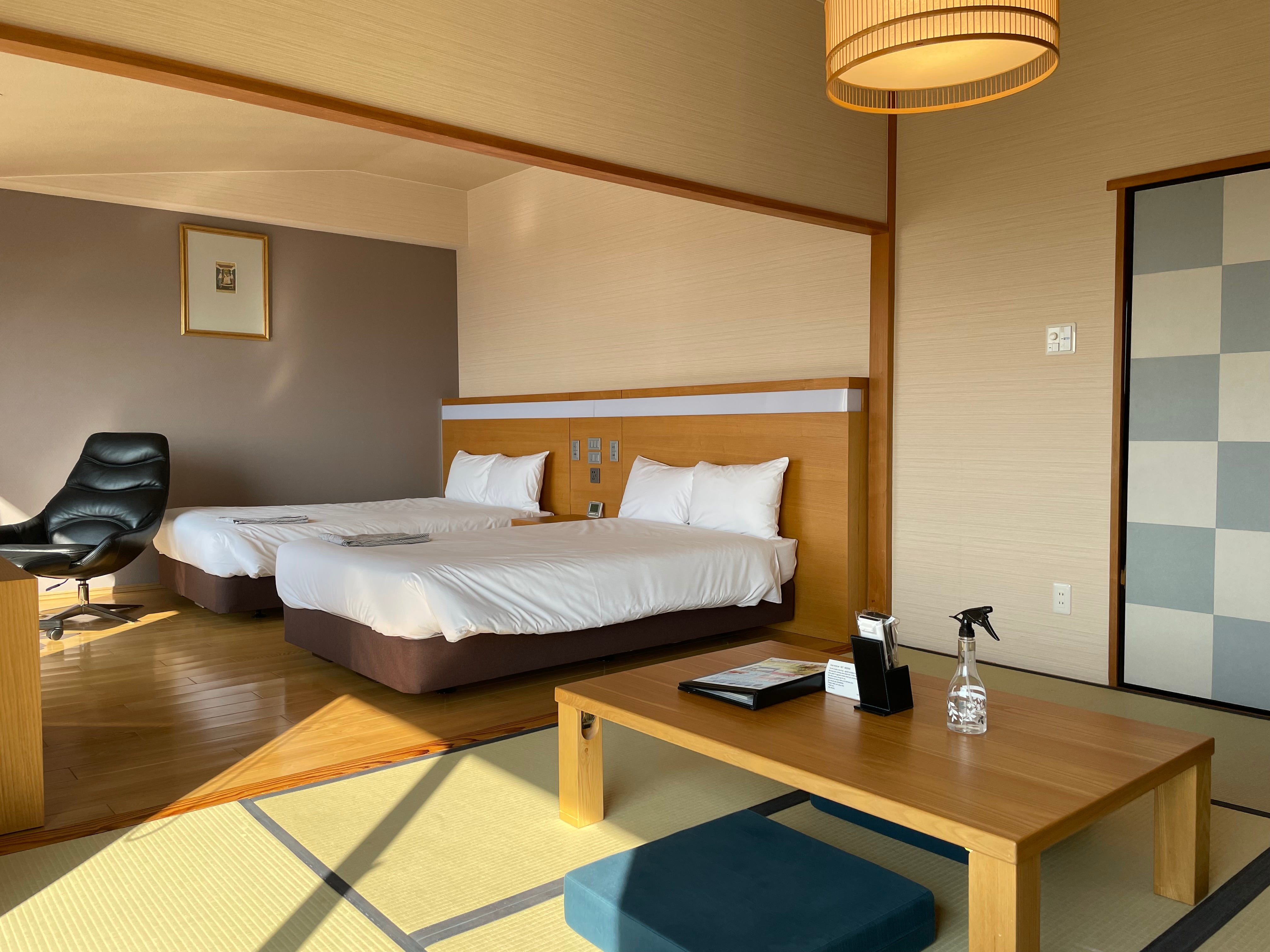 Deluxe Twin Japanese-Western Room 44.8㎡