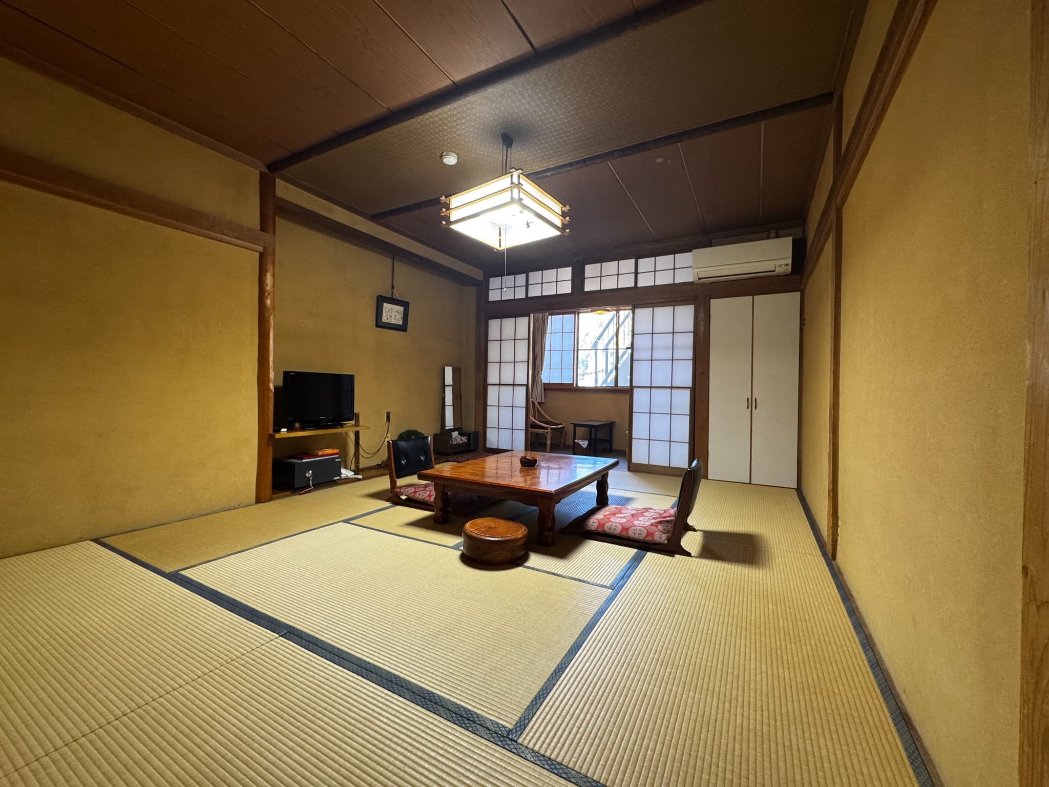 An example of a 10 tatami Japanese-style room