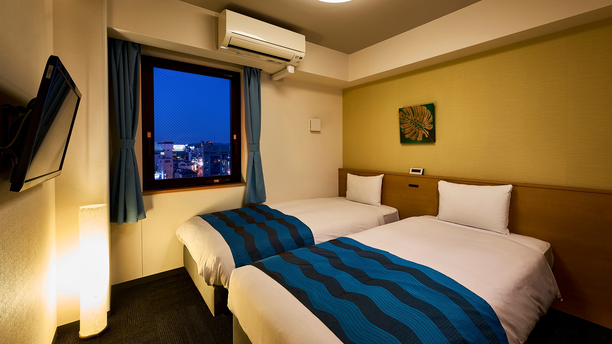 [ห้องเตียงคู่] 16 ตารางเมตร / เตียงกว้าง 100ซม. x 2