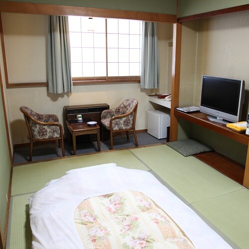 6 kamar bergaya Jepang tatami
