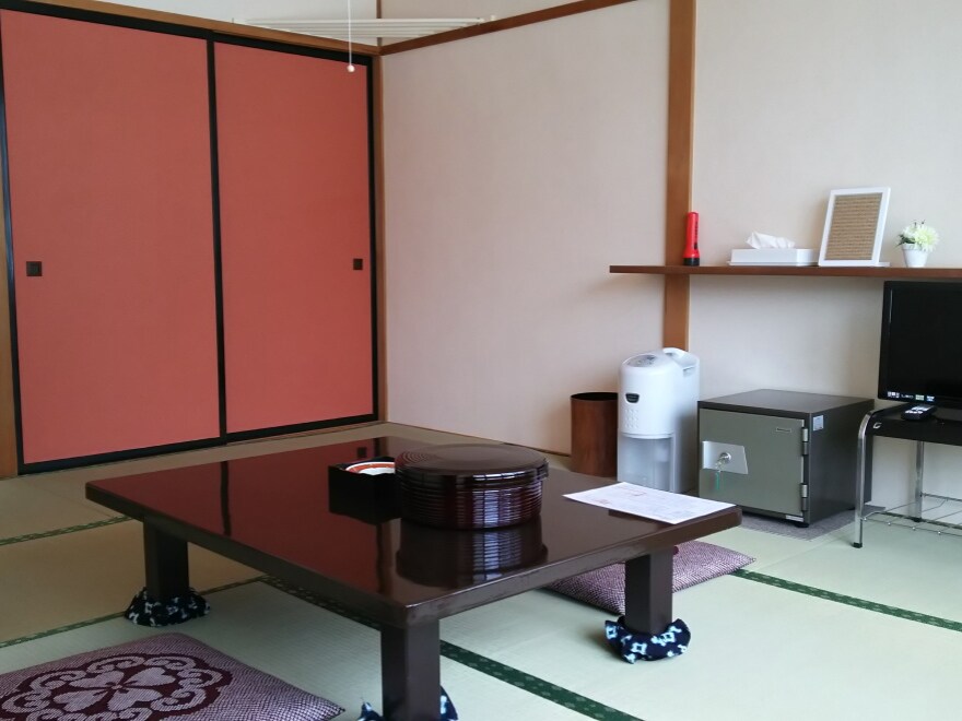 하치만 히라오누마를 바라보는 일본식 방