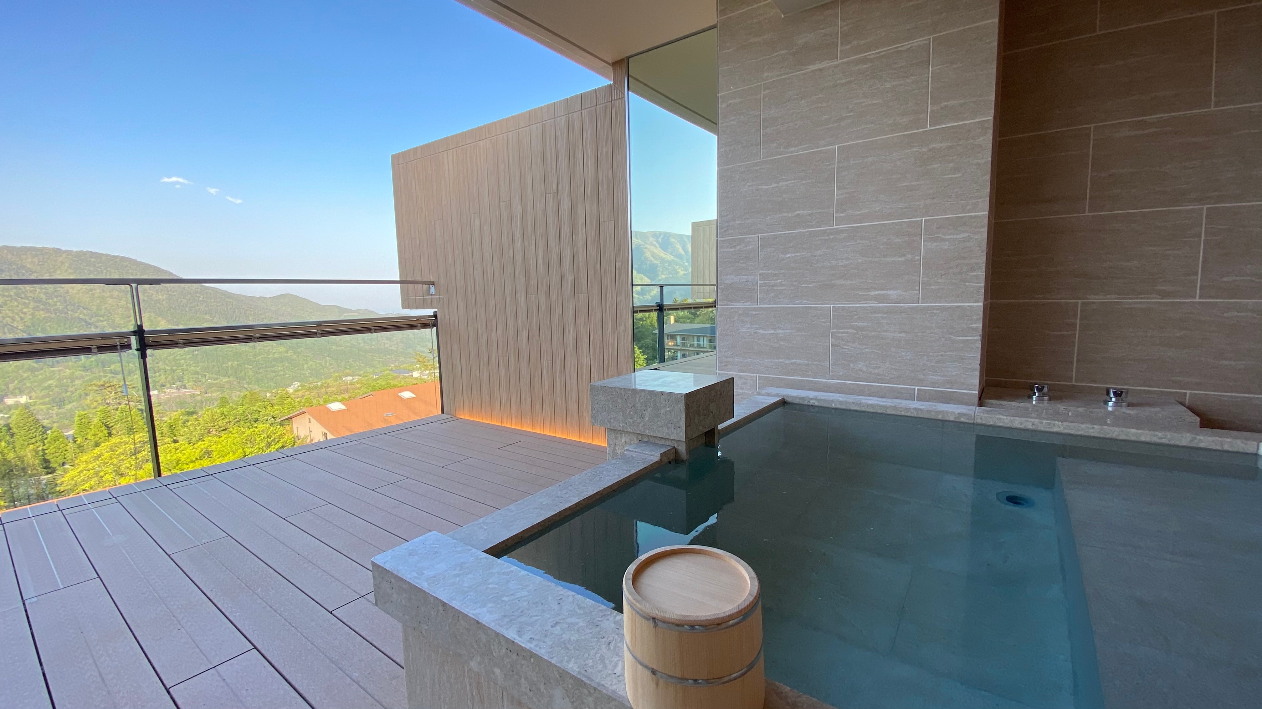 [Stylish] Open-air bath