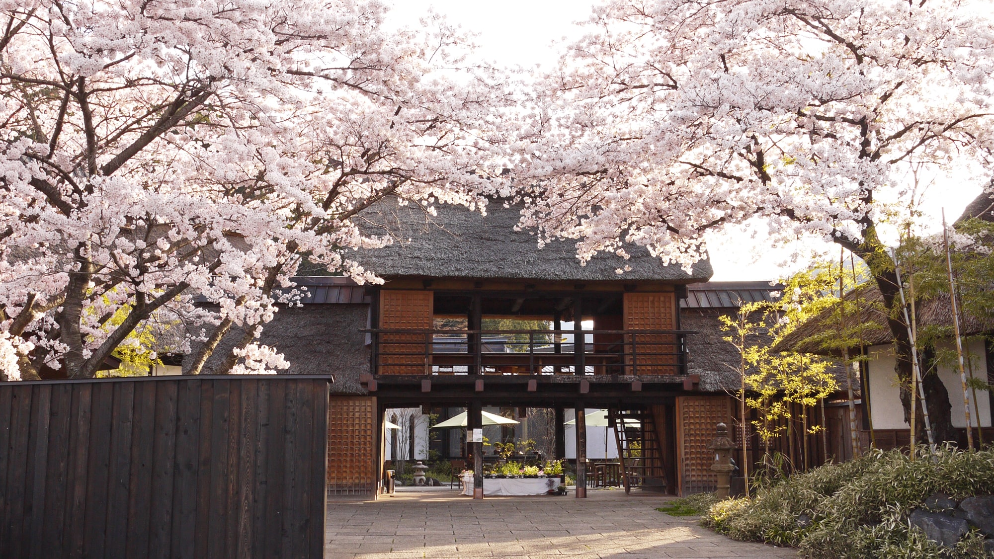 【長屋門】～春～