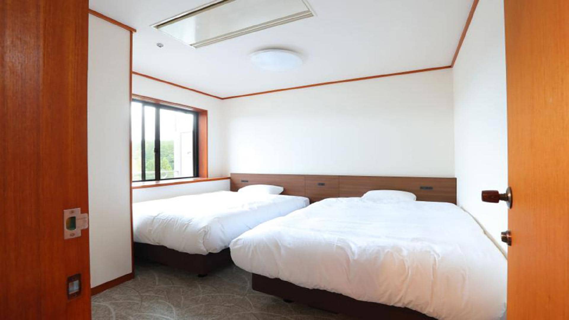Suite room with open-air bath