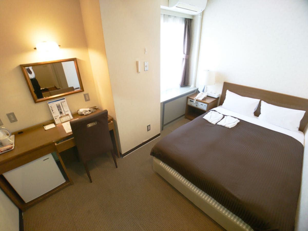 It is a double room. There is a plan for one person. Recommended for those who want to be widely used by one person.