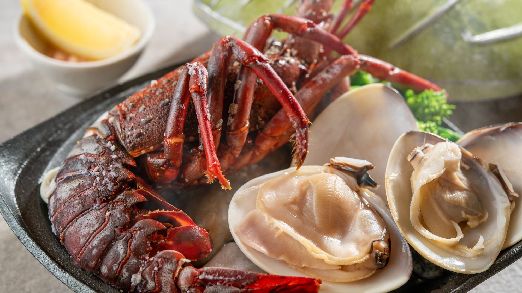 Three major taste plan: Steamed spiny lobster with local sake