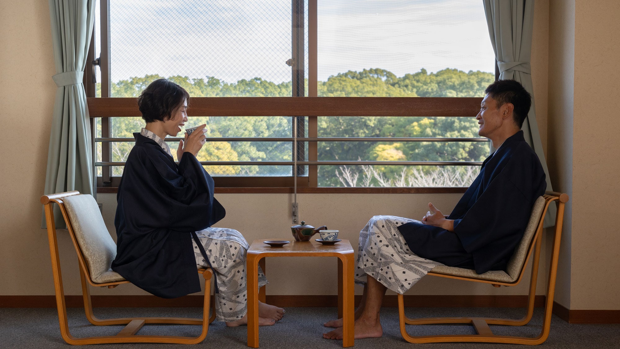 【滞在イメージ】自然に囲まれた当館で、心安らぐひとときを。