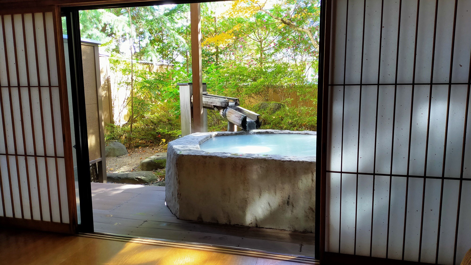 Hanami-no-Yu Iwa Open-air Bath