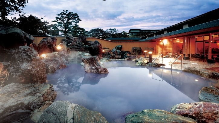 Open-air bath