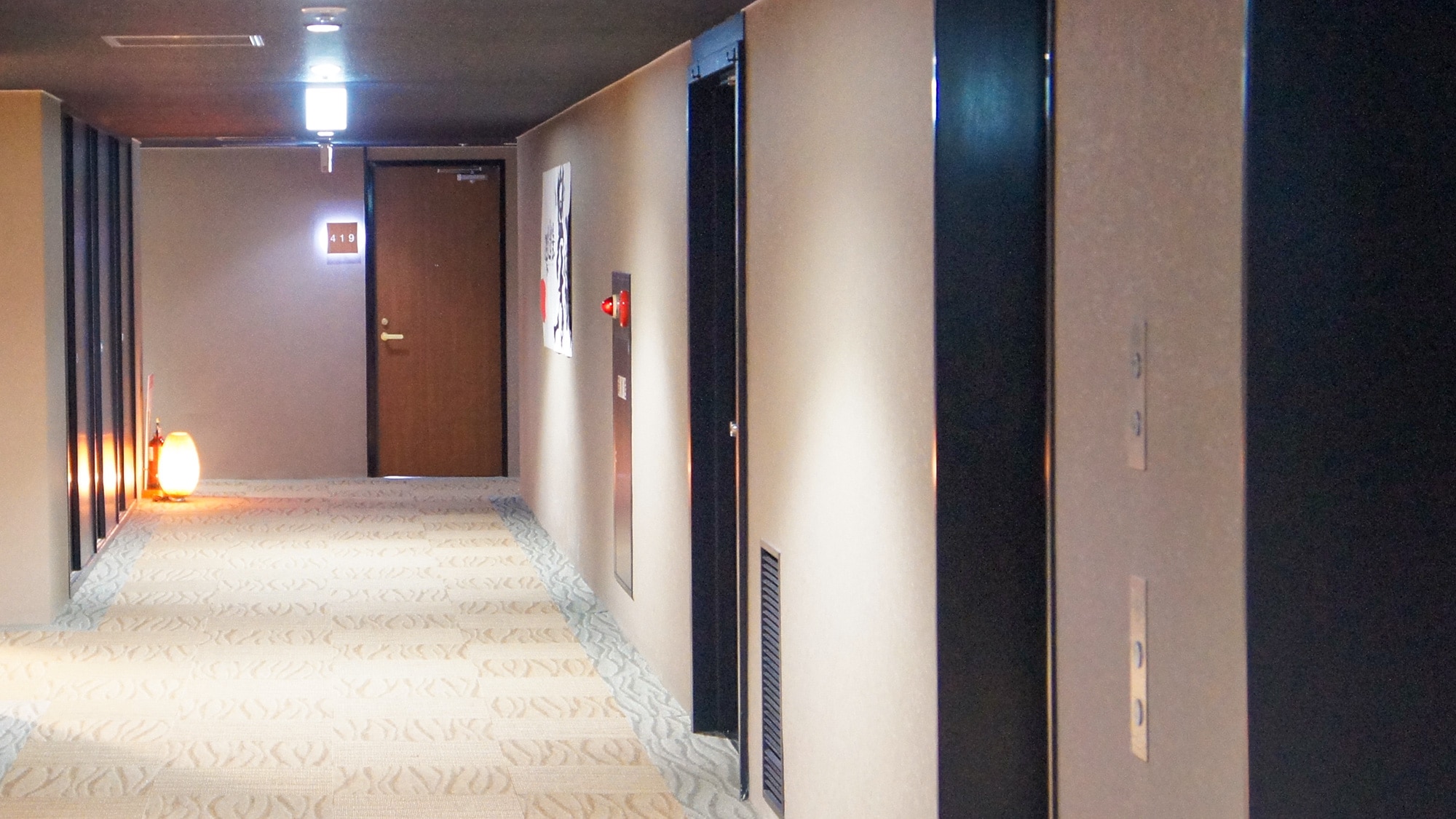 Japanese-style room common area corridor