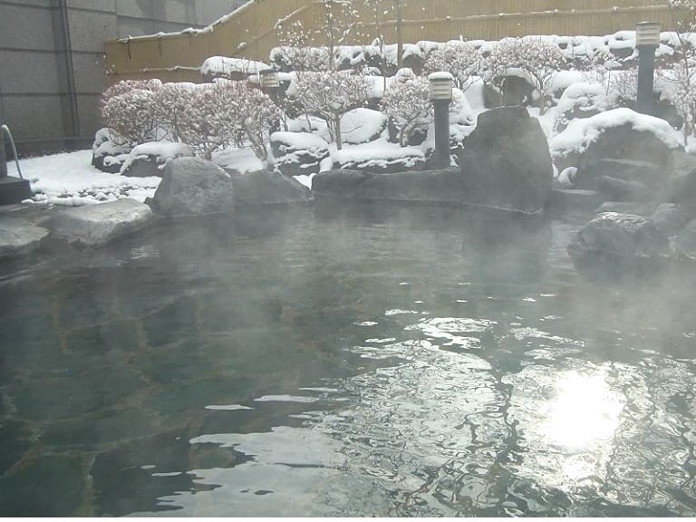 雪景浴池