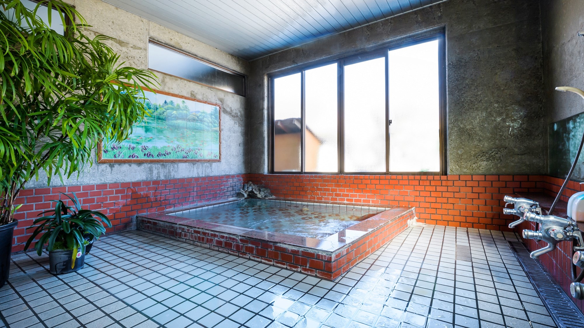 ・ Hot springs in the main building