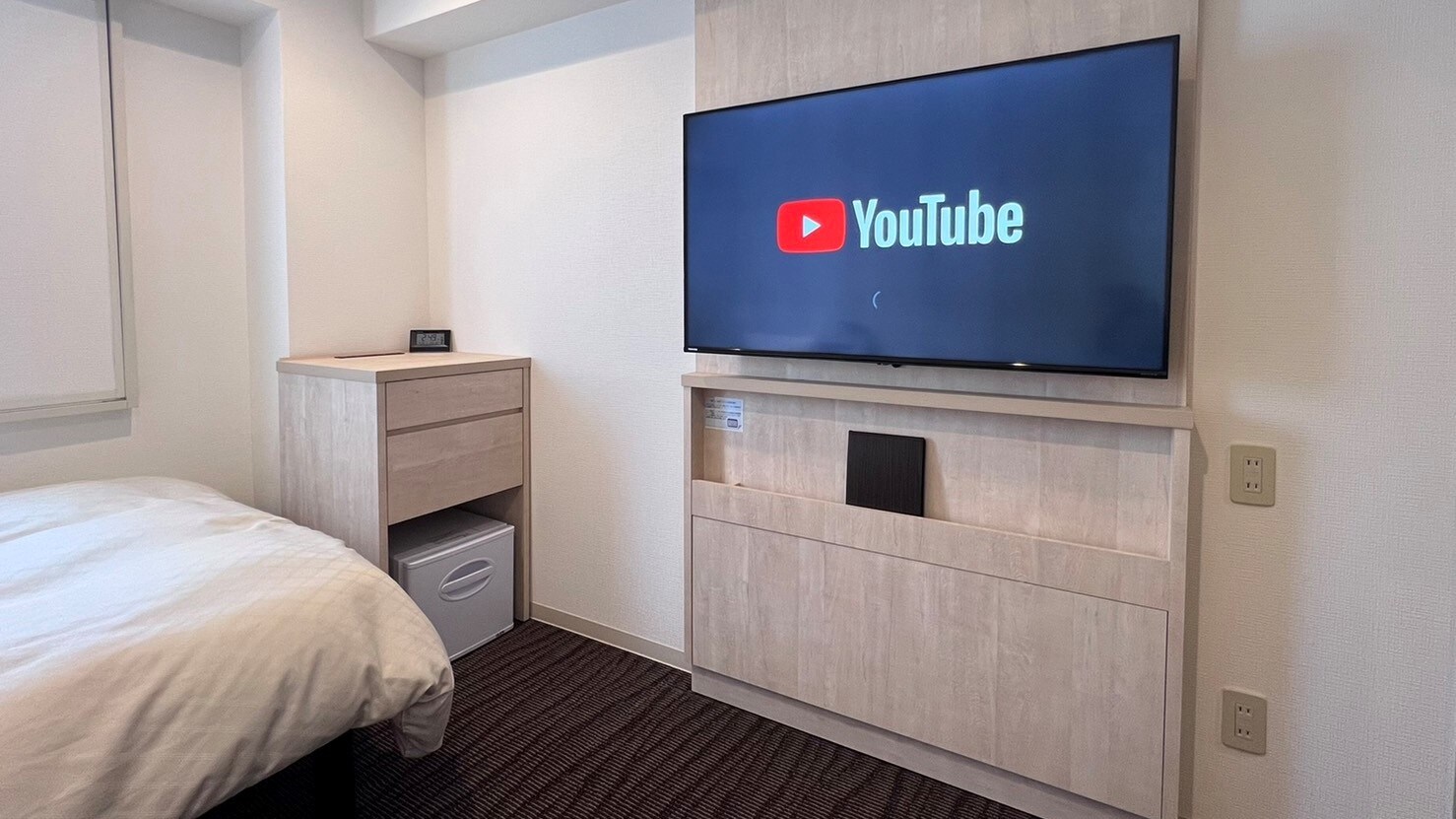 Pembaruan Semi-ganda b Jenis Smart TV 50V diperkenalkan