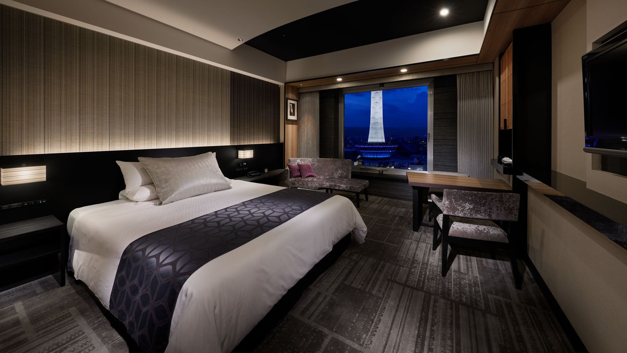 Superior double room tower view (26-32 square meters) * Image