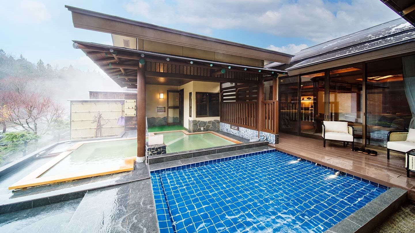 Premium Suite with Open-Air Bath