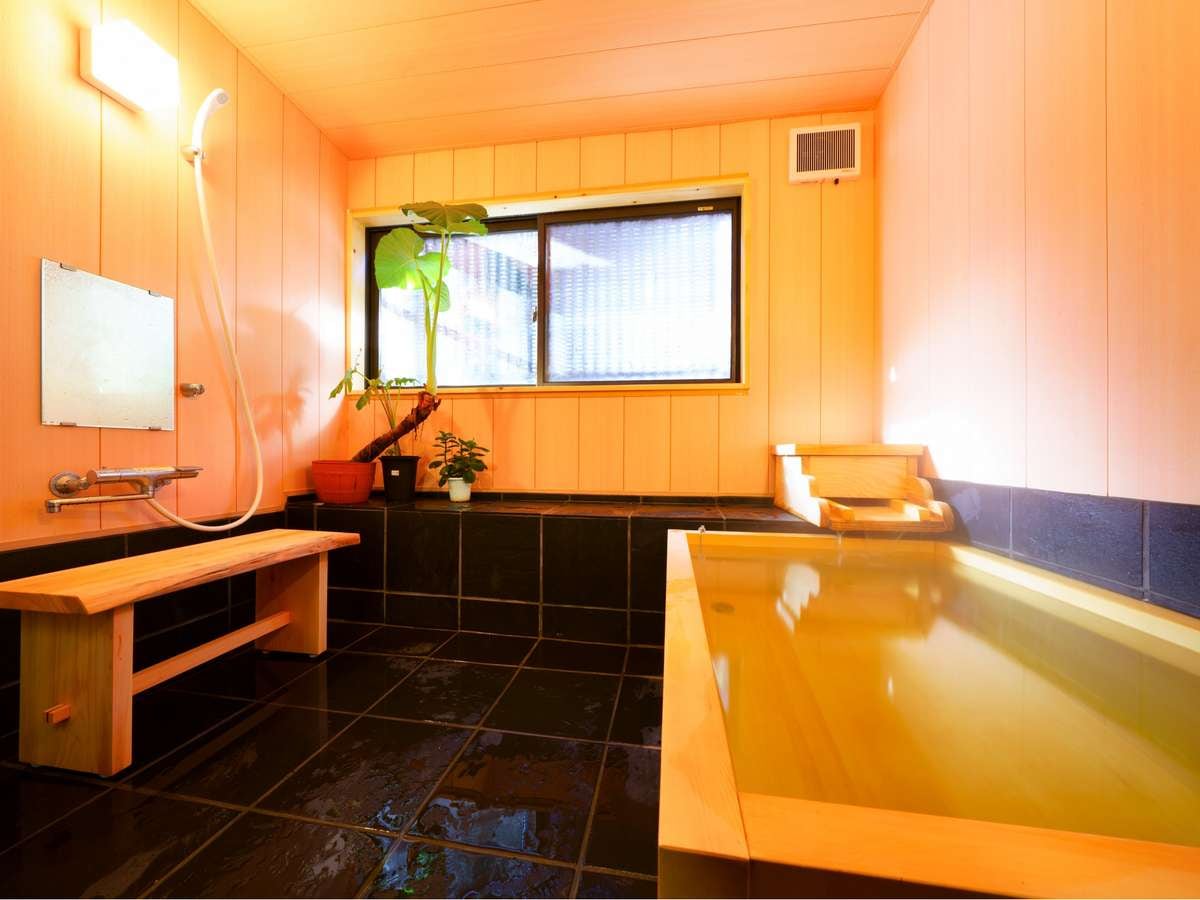 Japanese cypress private bath