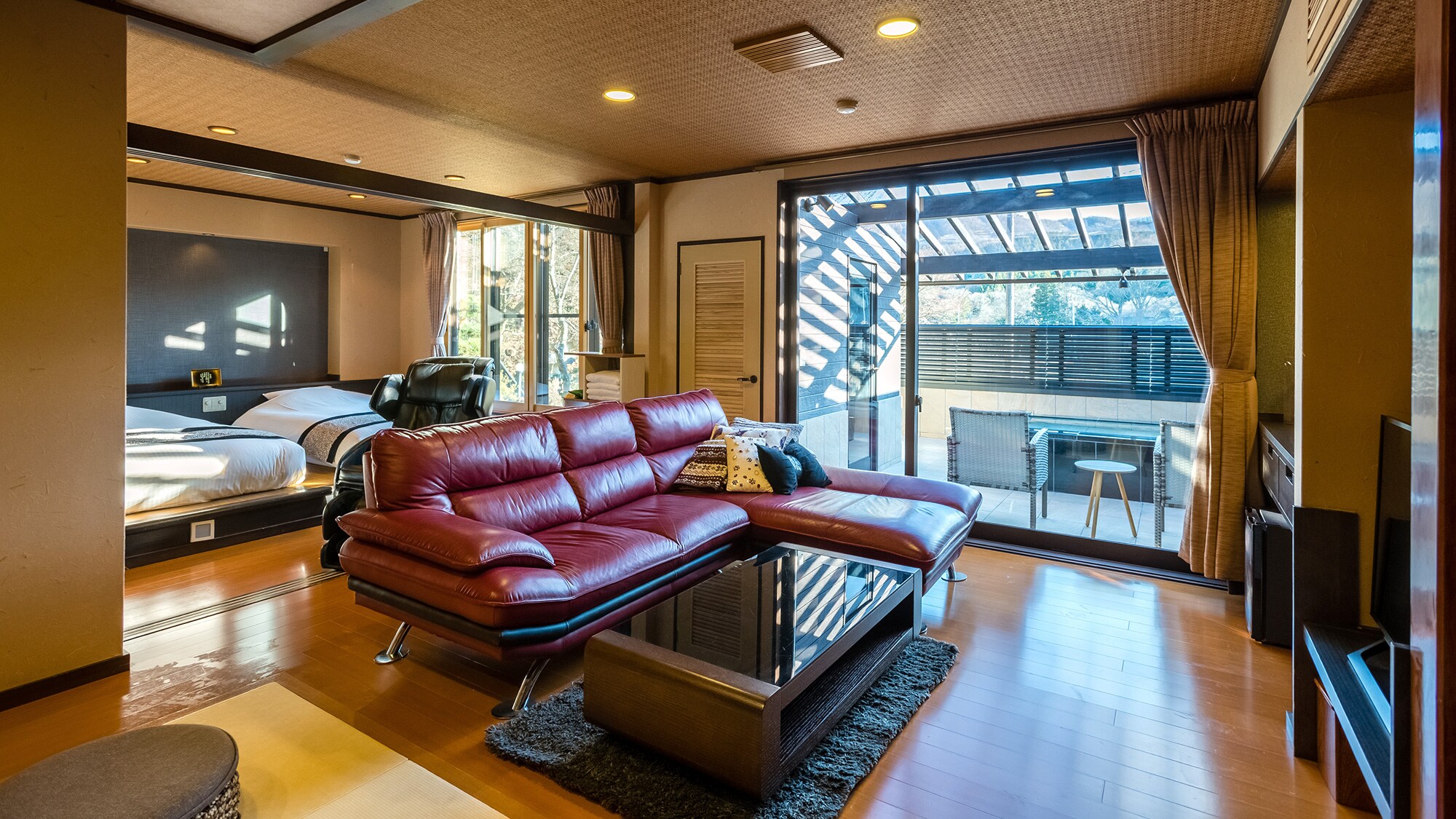 [Room with open-air bath, E-type Japanese-Western room premium, non-smoking]