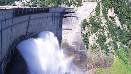 ■ เขื่อนคุโรเบะ