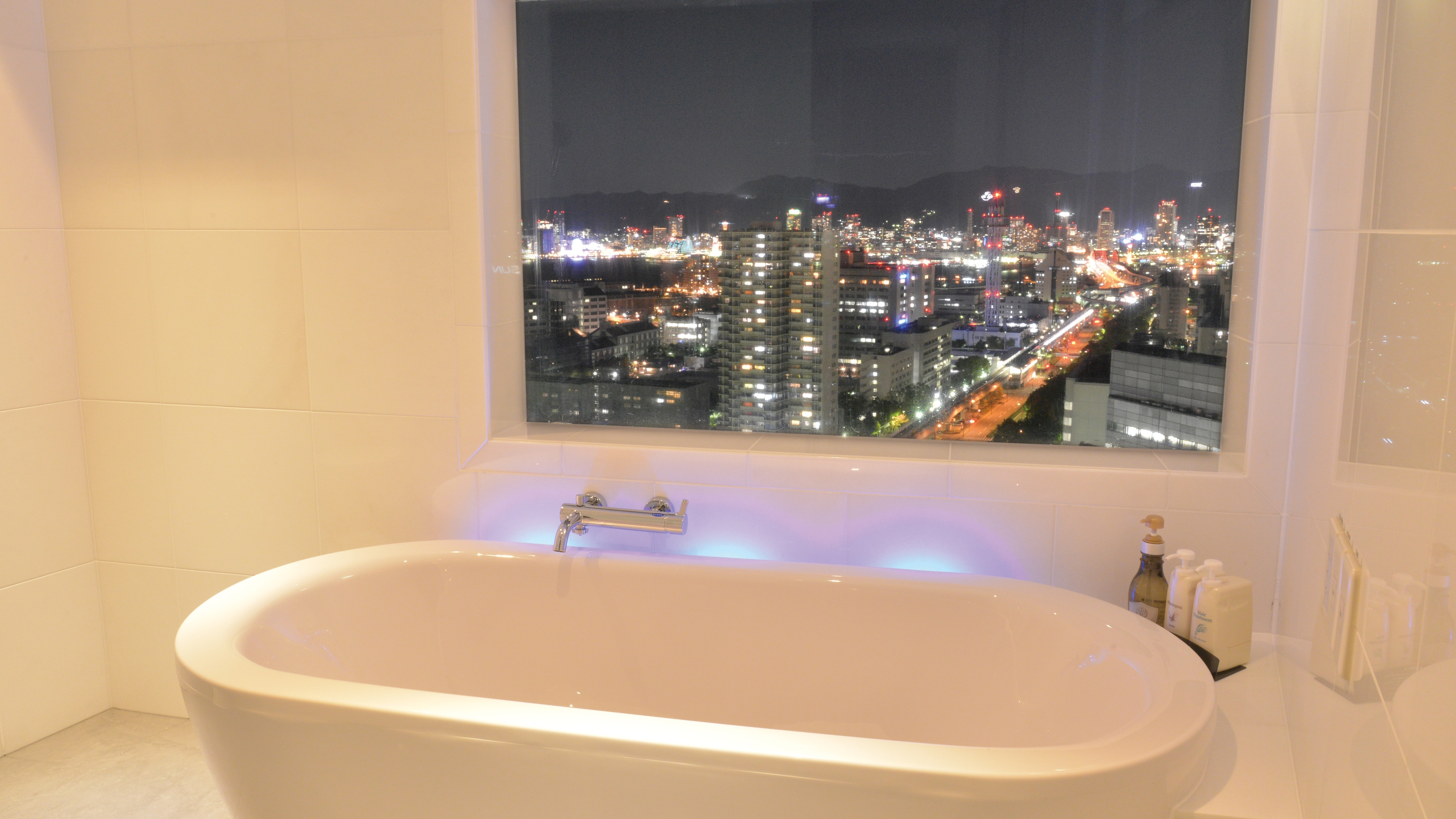Main building 22nd to 24th floors View Bath Deluxe Bathroom example