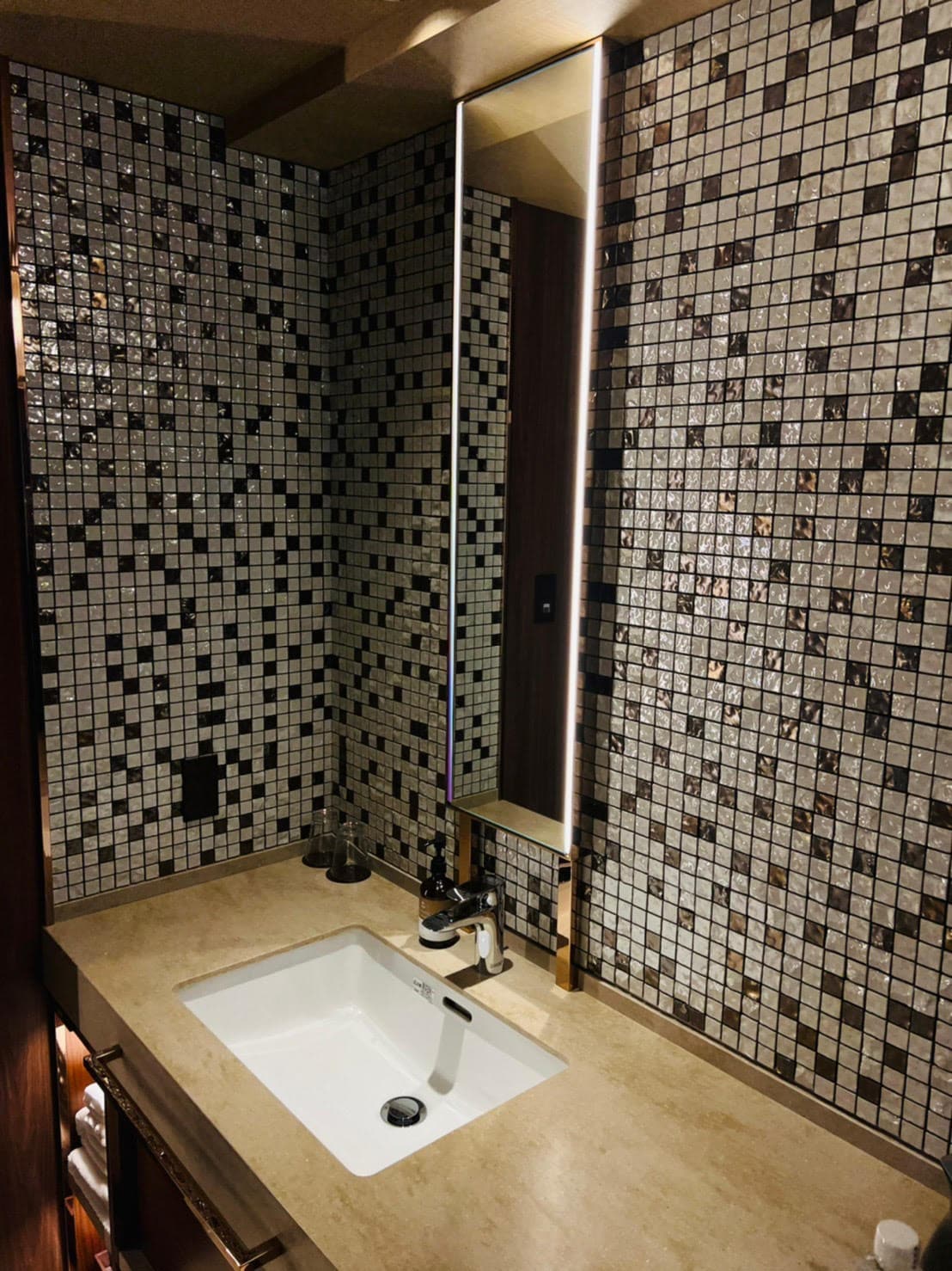Wash basin