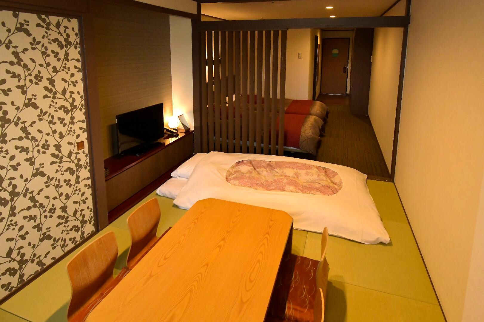 Superior Japanese-Western Room