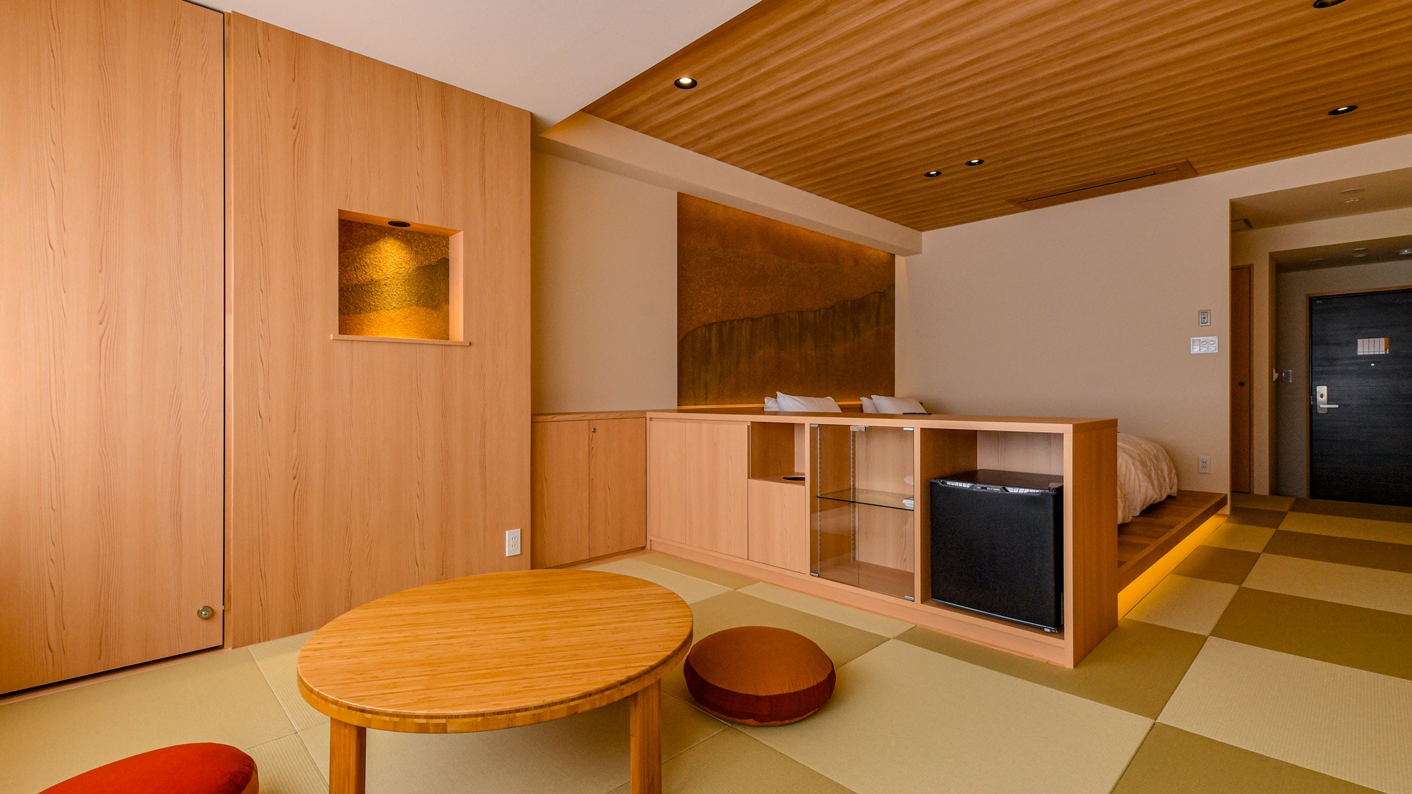Japanese modern room with 2 single beds
