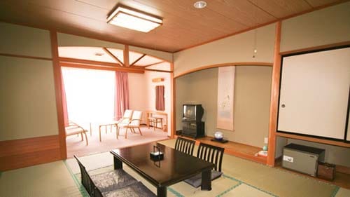 Japanese-style room