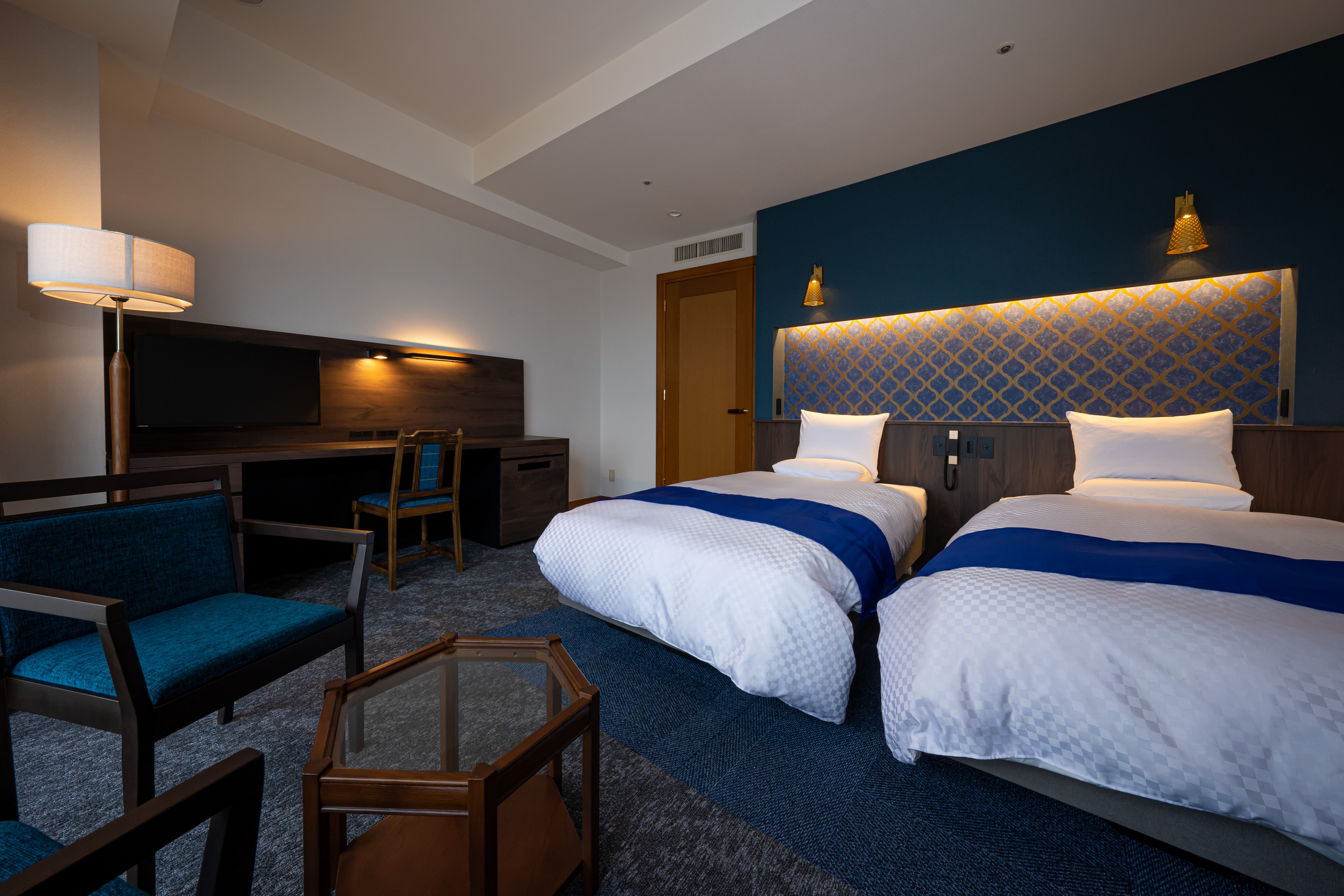 Deluxe Twin Room①