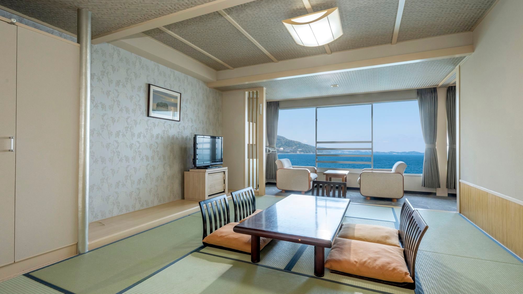 【海洋】豪华日西合璧式房（10榻榻米+TW）