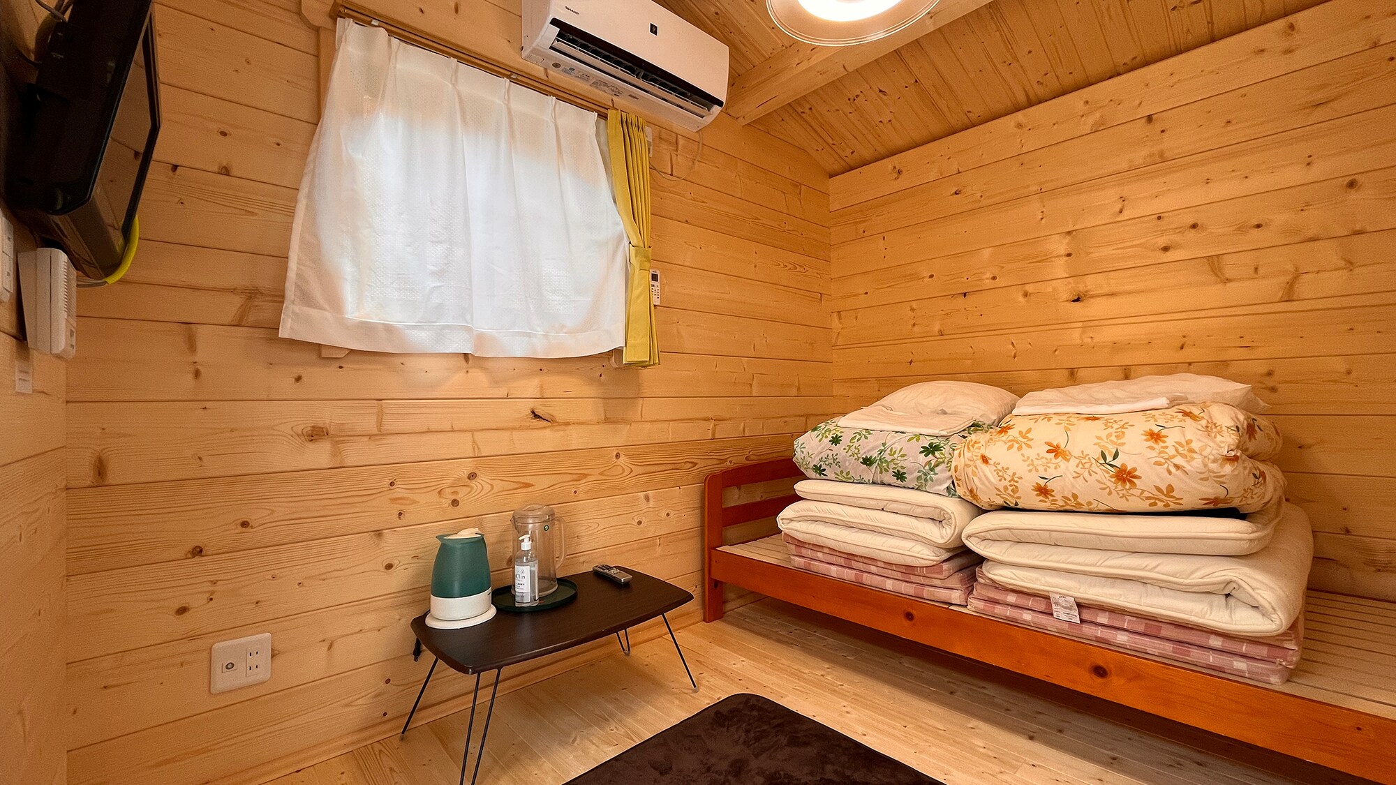 *[Kamar Tamu] Bangunan tempat tidur single