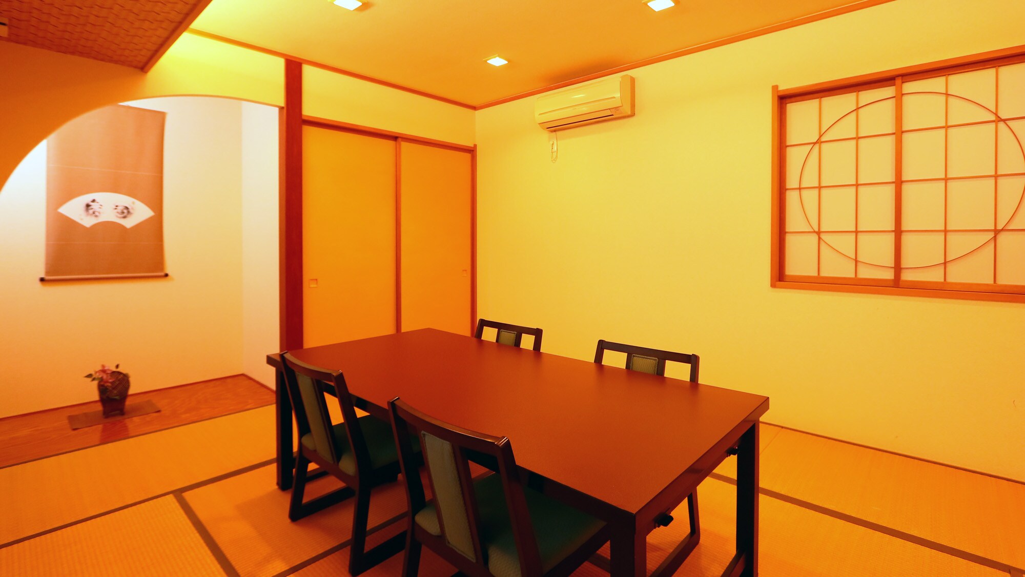 ×Example of private room