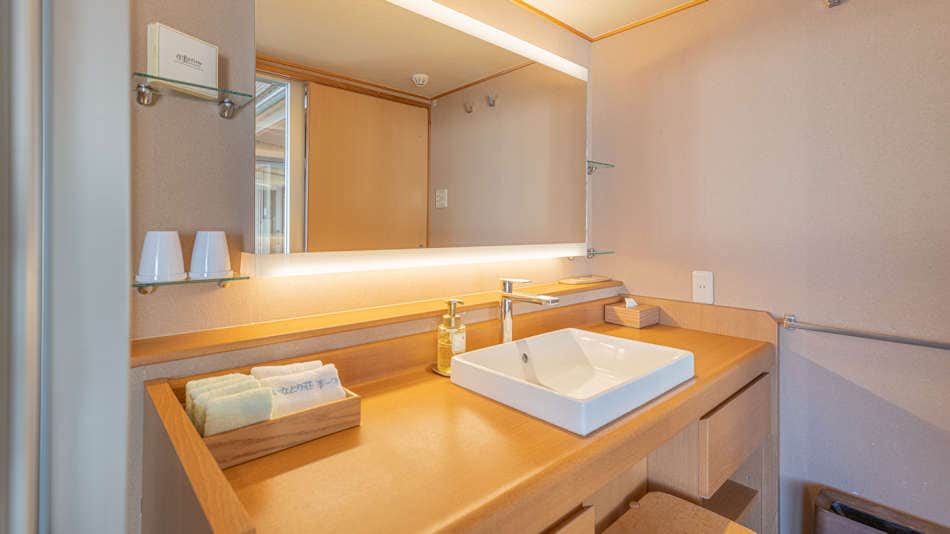 保證位於最上層、6樓，配有暢流美景浴池的客房【Yu Kagari】