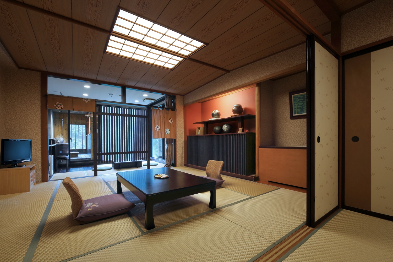 Kamar bergaya Jepang dengan pemandian terbuka "Sumire Hall"