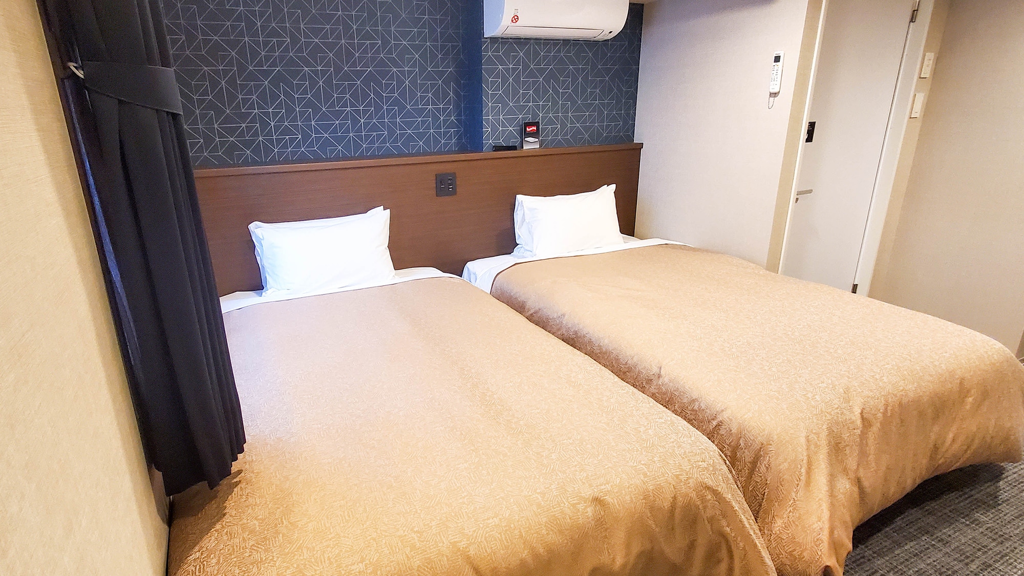 [Twin room smoking & non-smoking] Capacity 4 people / Air purifier with humidifier / Large LCD TV / Microwave / High-speed Wi-Fi