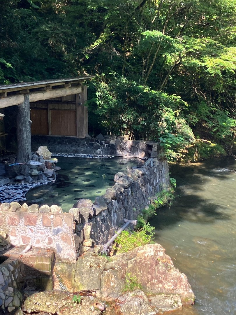 大沢 温泉 自炊 部 うるさい