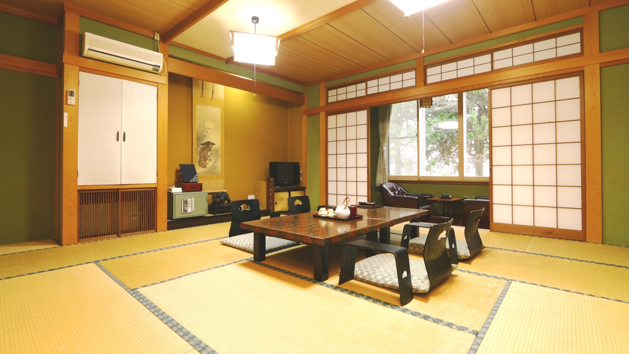 An example of a Japanese-style room with a toilet