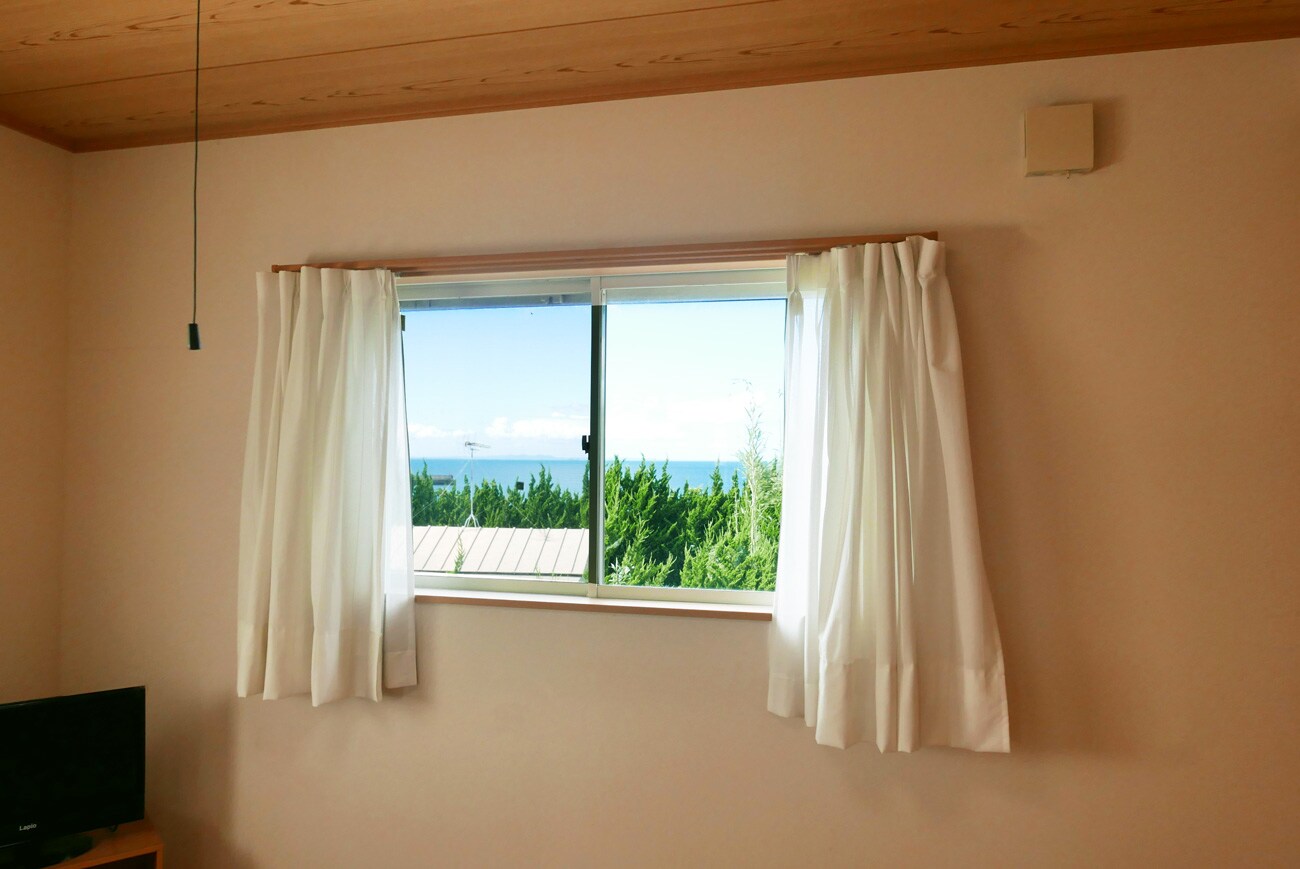Japanese-style room with ocean view