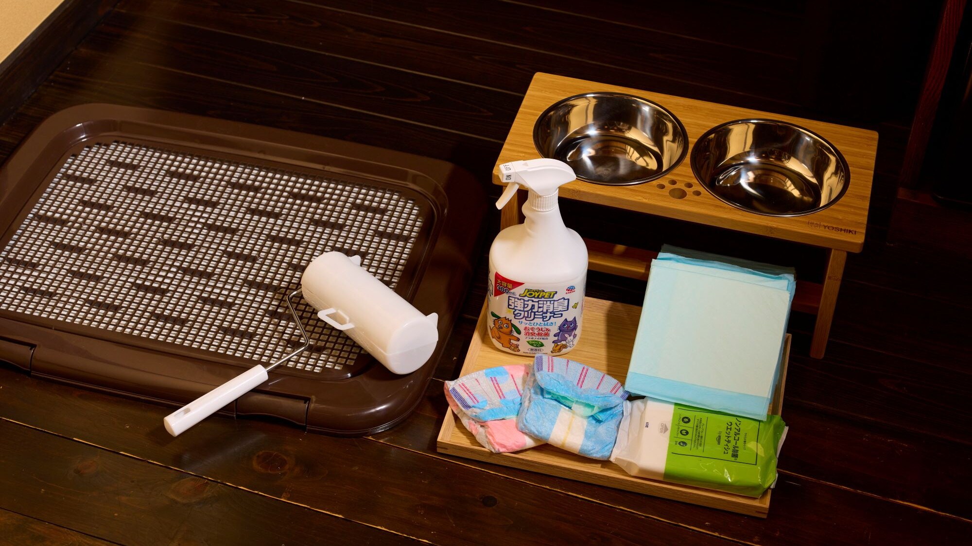 A full range of amenities and supplies for your beloved dog. In addition to basic amenities such as toilets and food bowls, we use furniture that is resistant to scratches and stains.