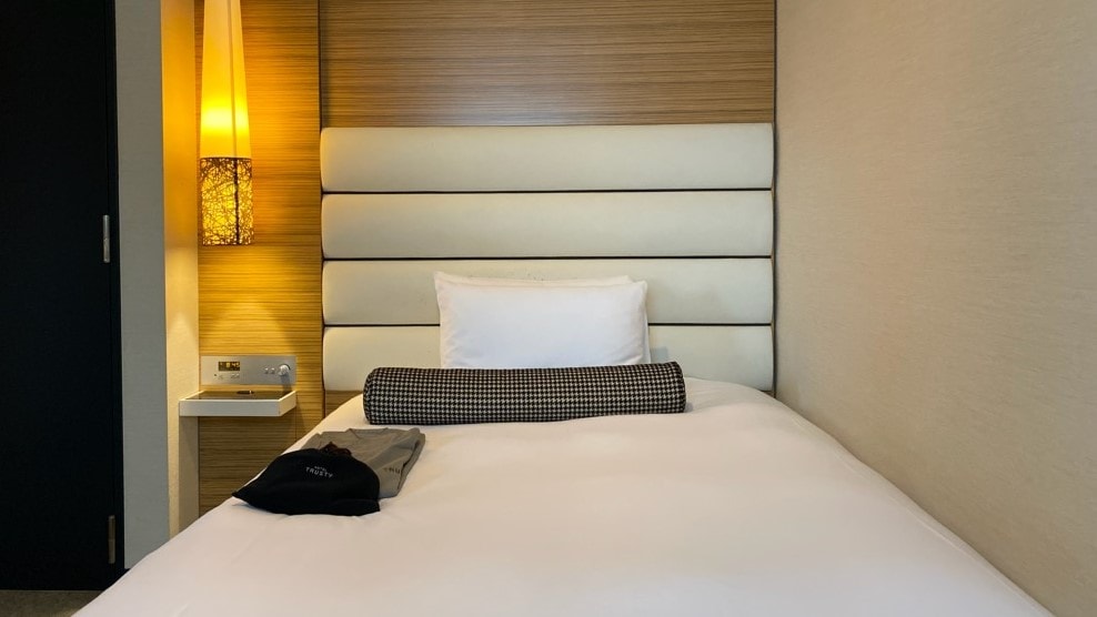 Standard single (130cm wide bed)