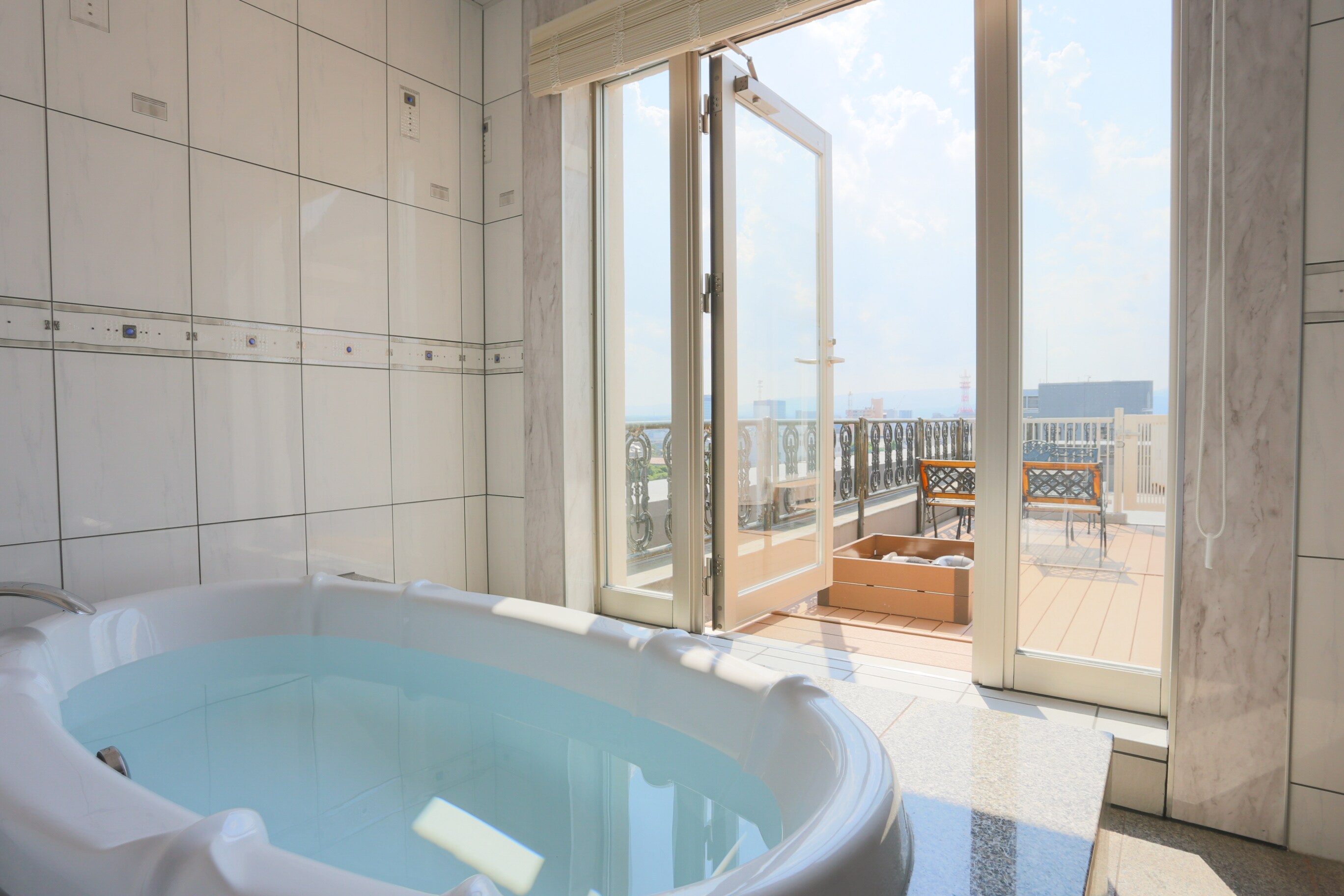 Sky Suite