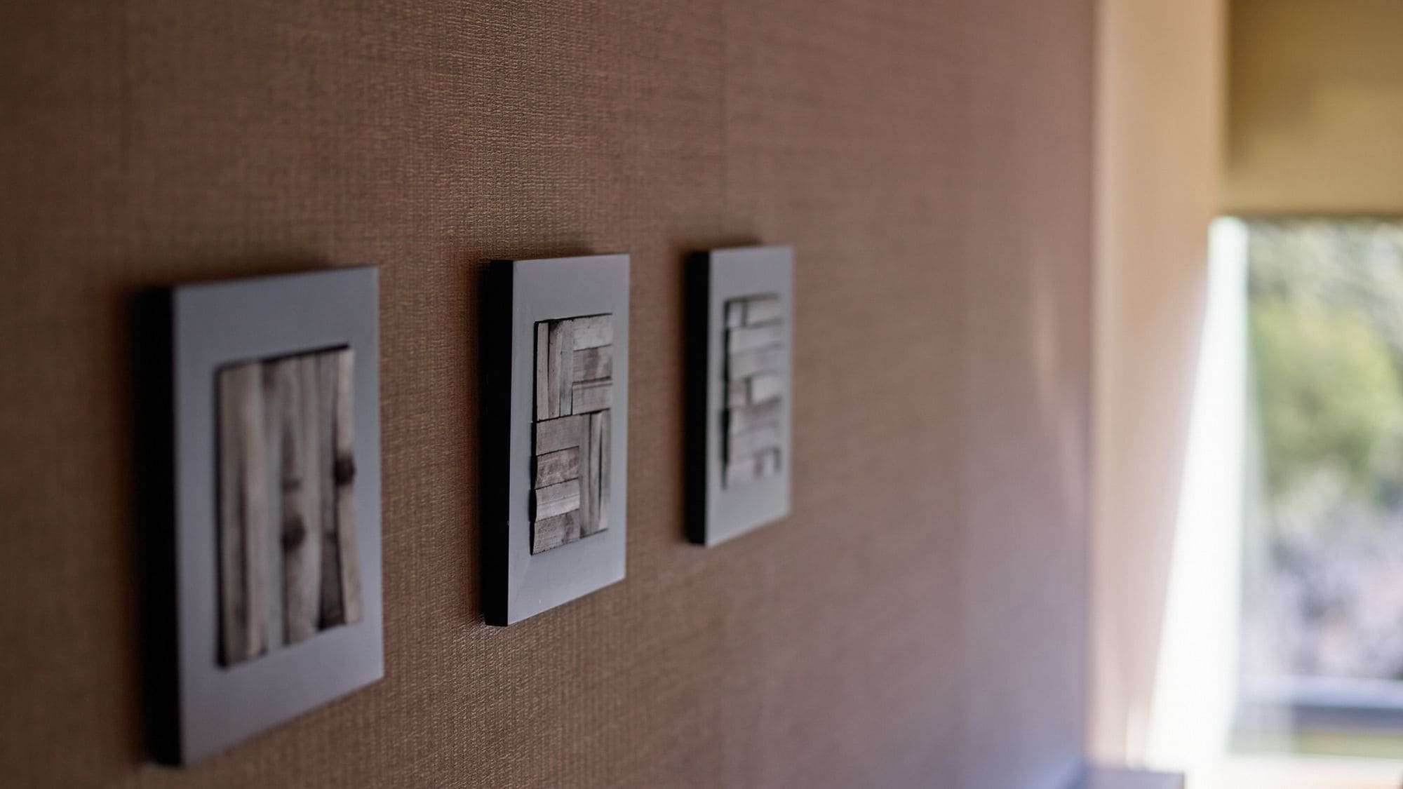 [Japanese modern room] Charcoal with antibacterial action