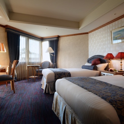 Western-style suite