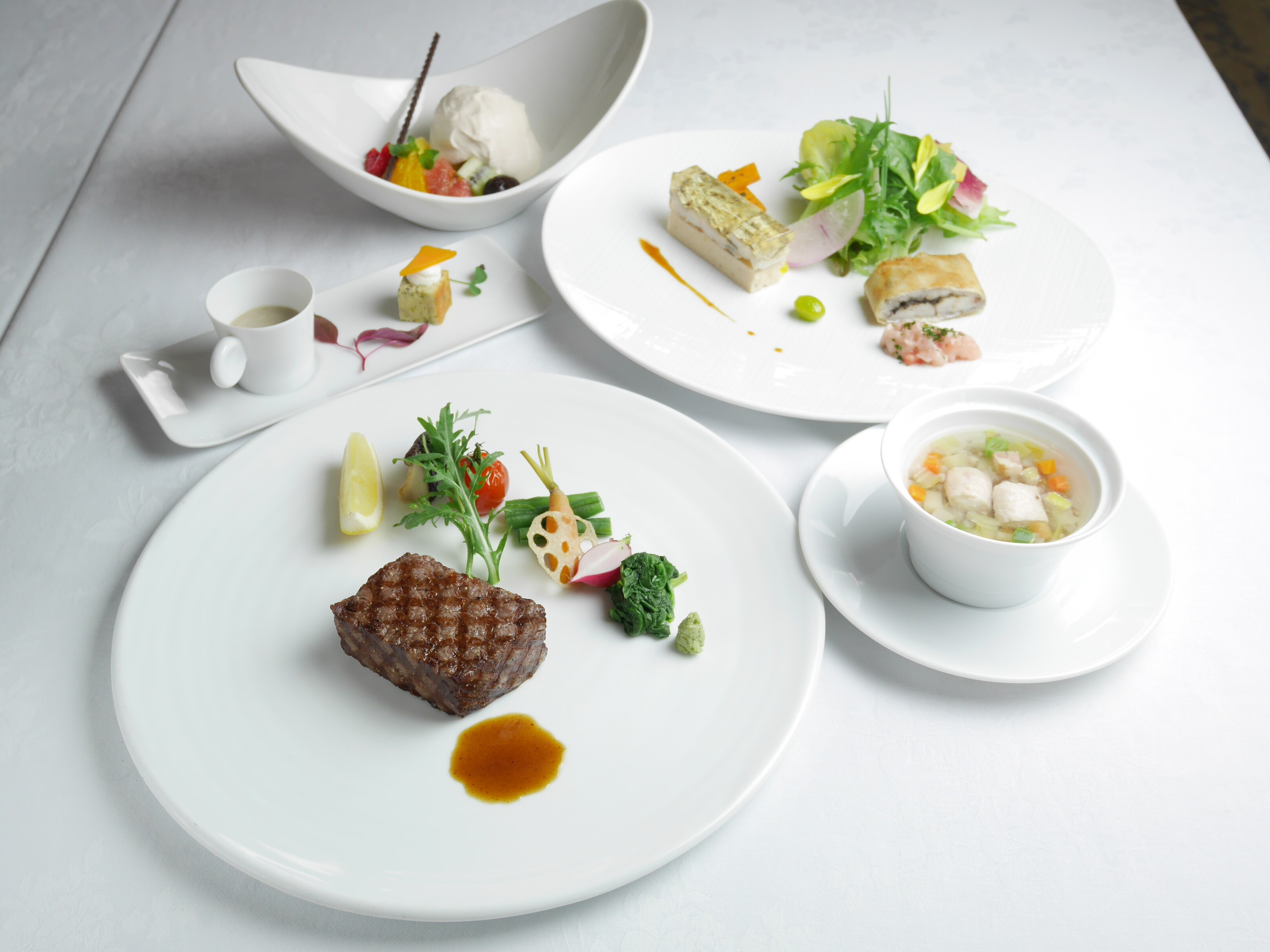Main dish La Foret (main meat image)